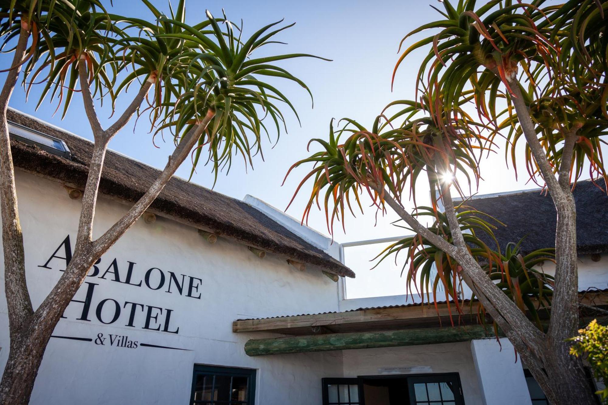 Abalone Hotel & Villas باتيرنوستير المظهر الخارجي الصورة